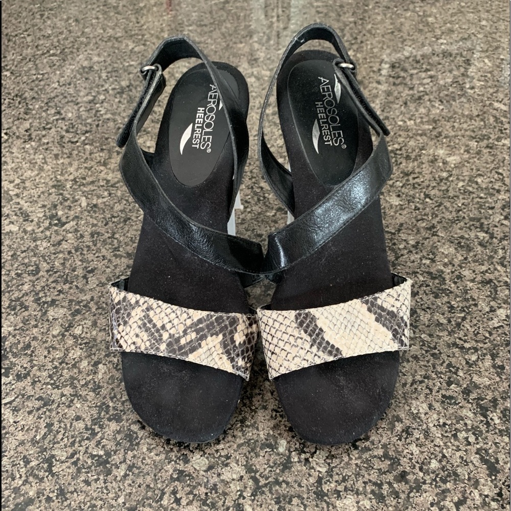Size 8.5 Aerosol black/snake print sandal
